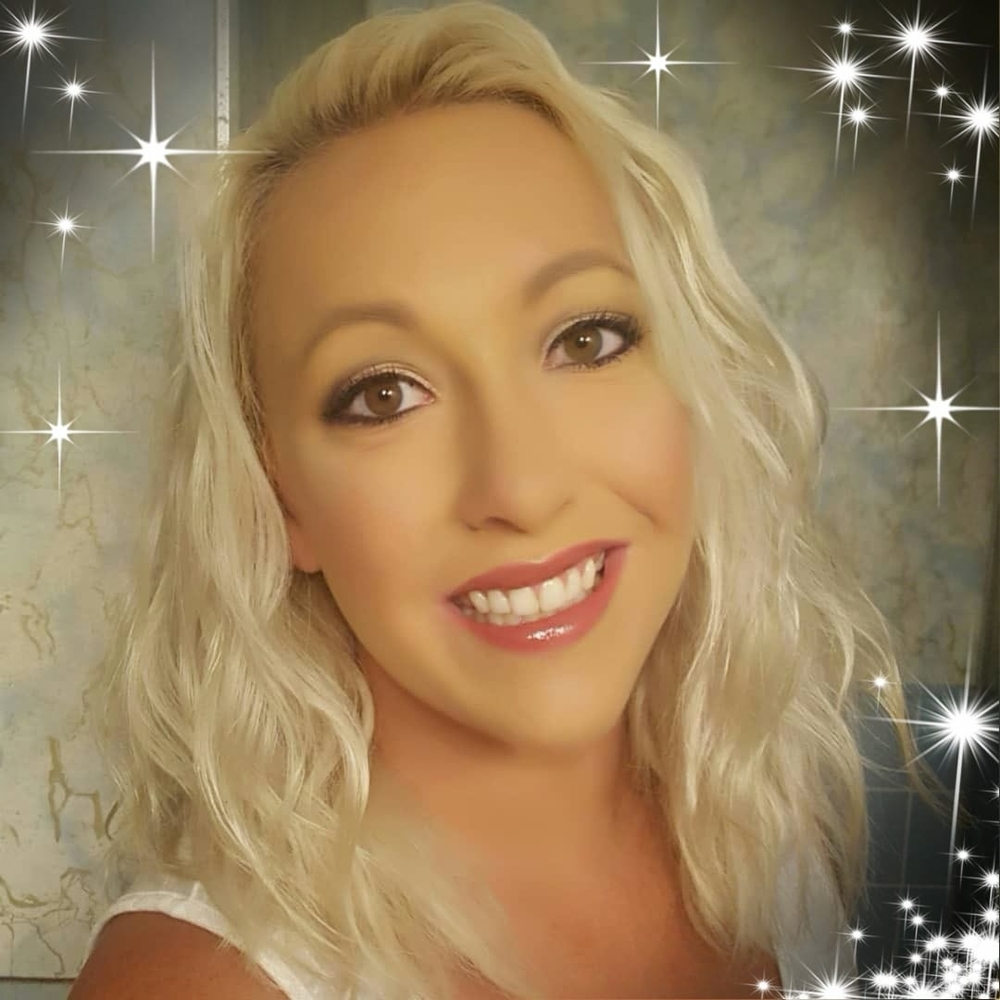 Meet your Posher, Stefanie